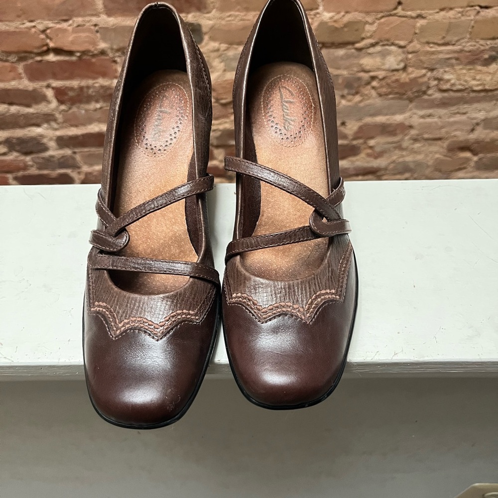 Clark’s Elegant Brown Women's Shoes